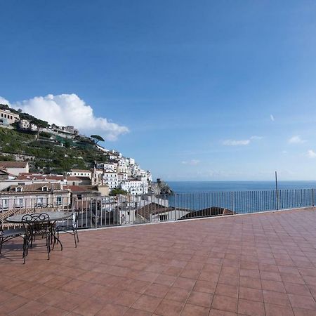 Amalfitano Apartments Bagian luar foto