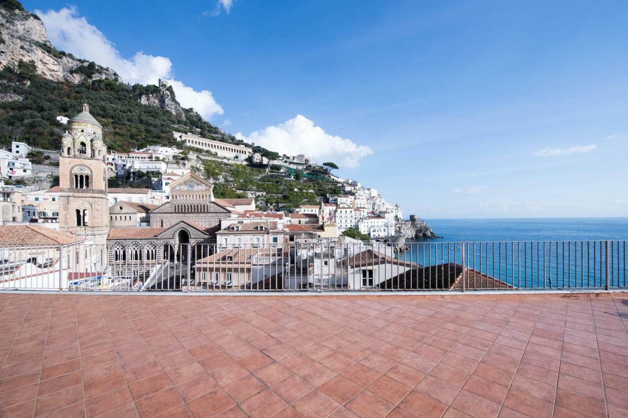 Amalfitano Apartments Bagian luar foto