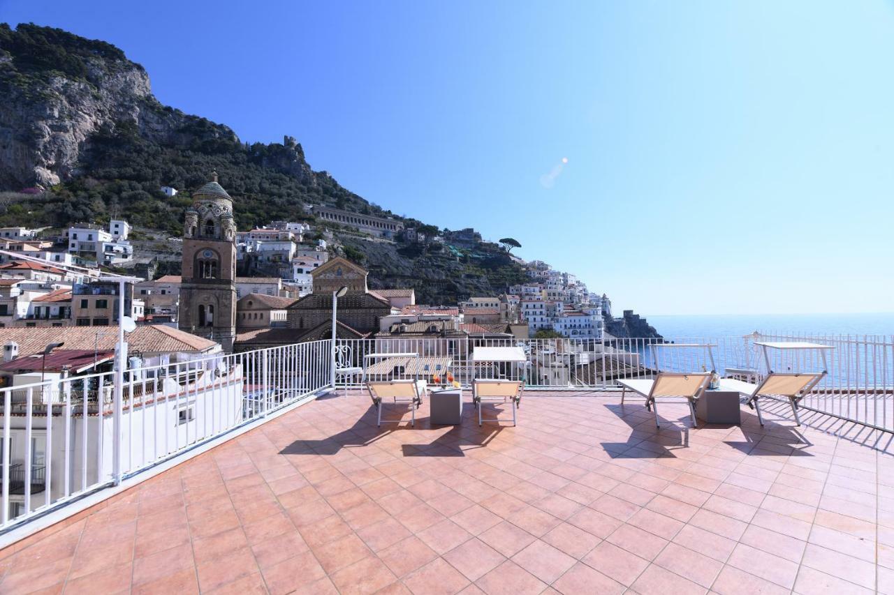 Amalfitano Apartments Bagian luar foto