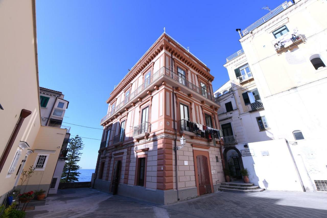 Amalfitano Apartments Bagian luar foto