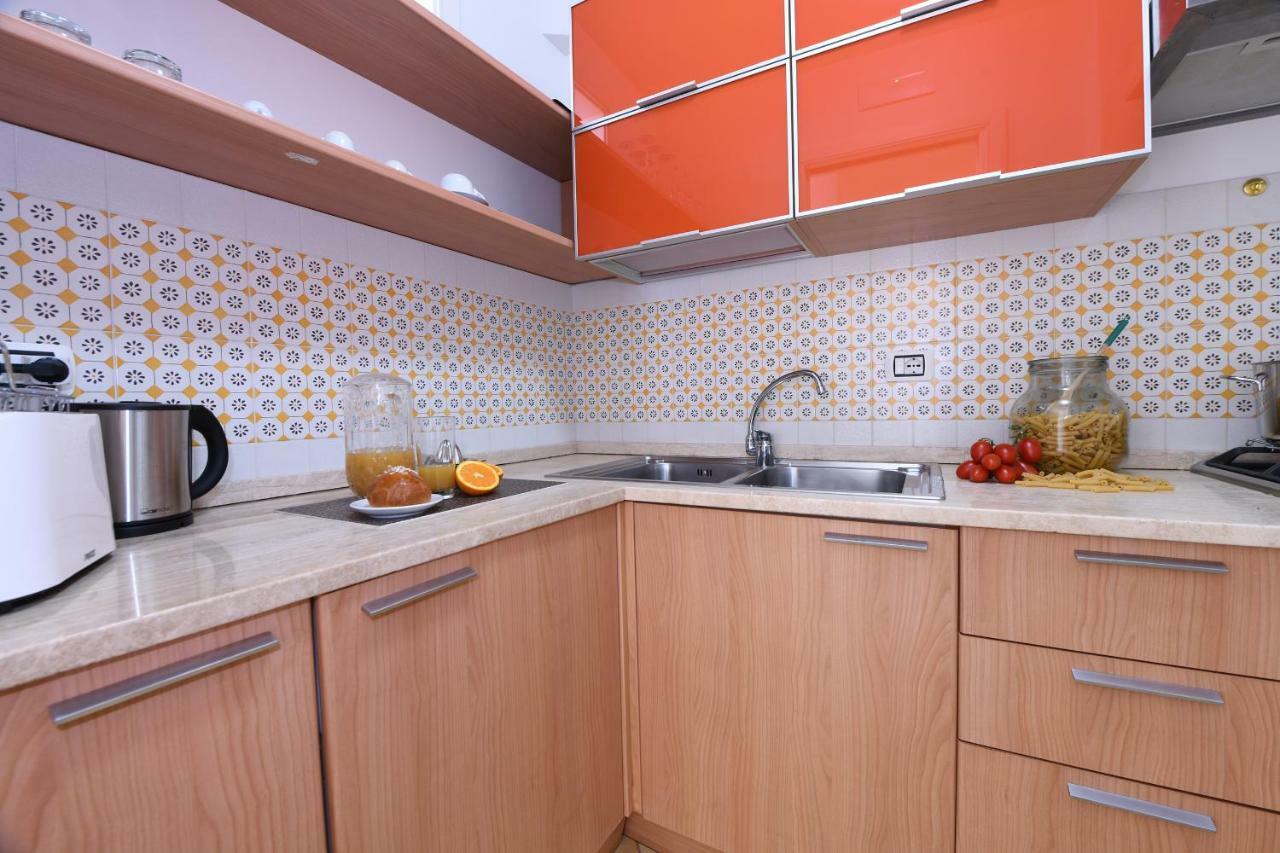 Amalfitano Apartments Bagian luar foto