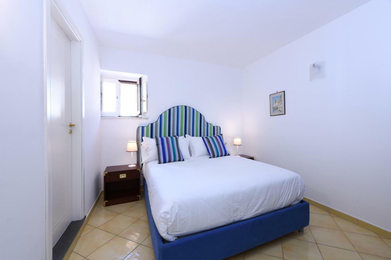 Amalfitano Apartments Bagian luar foto