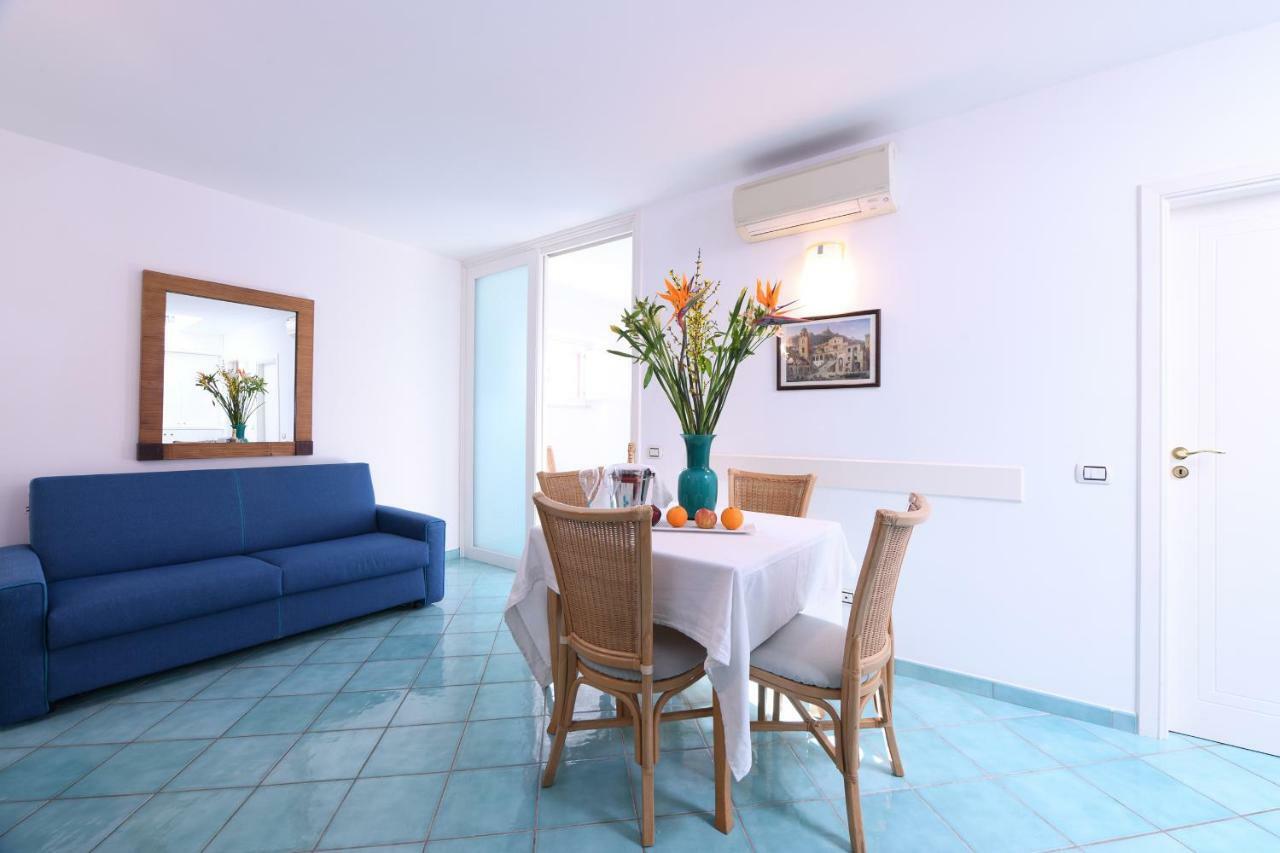 Amalfitano Apartments Bagian luar foto