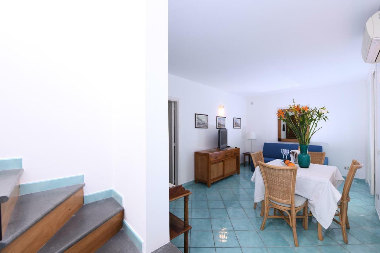 Amalfitano Apartments Bagian luar foto