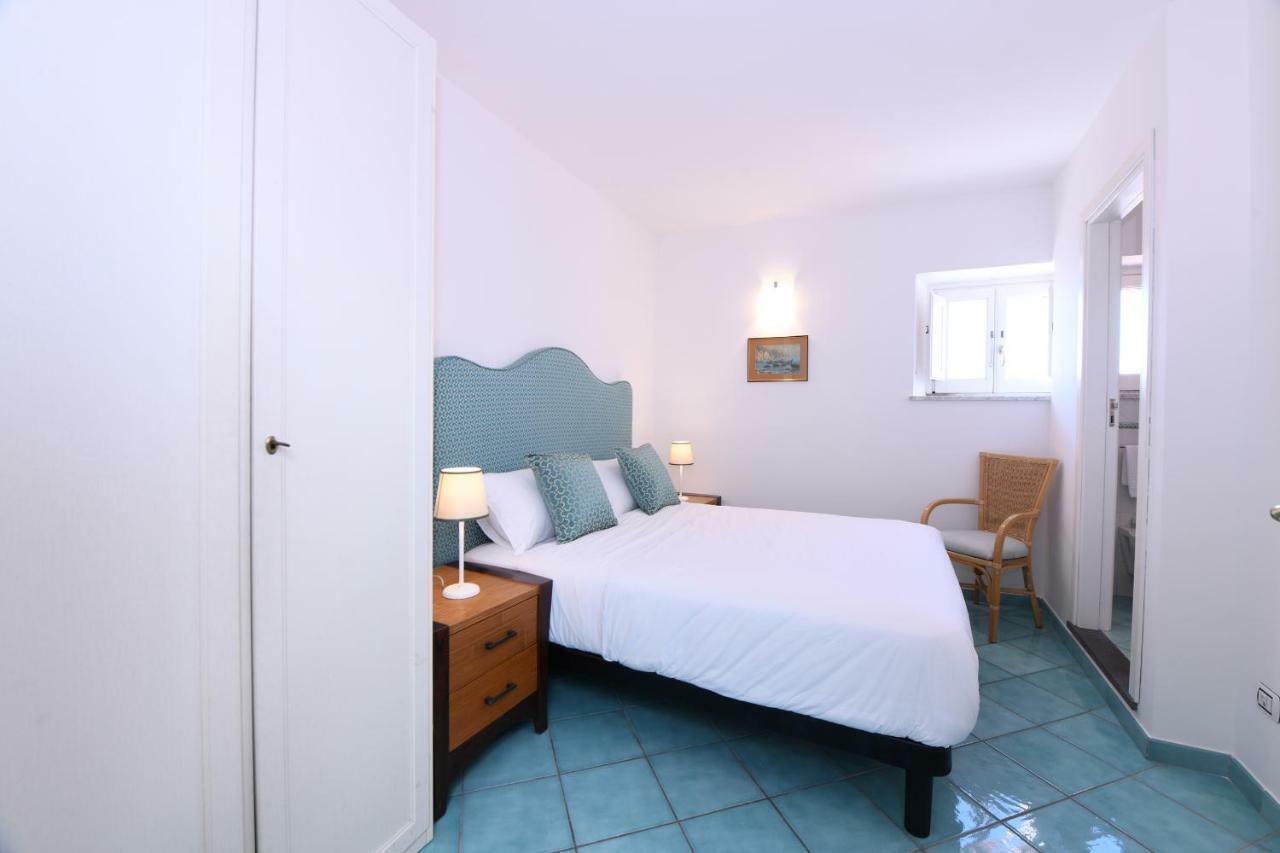 Amalfitano Apartments Bagian luar foto