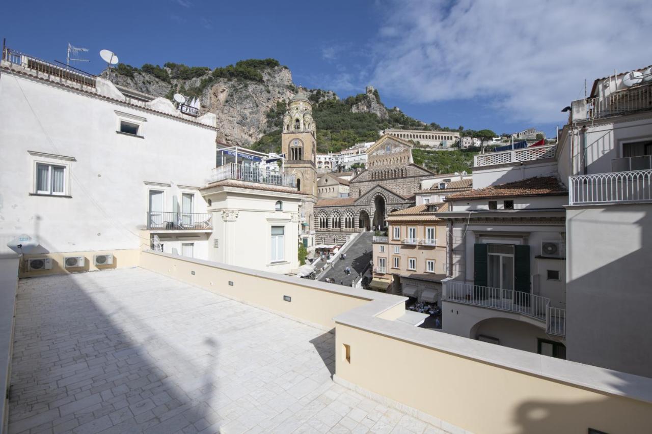 Amalfitano Apartments Bagian luar foto