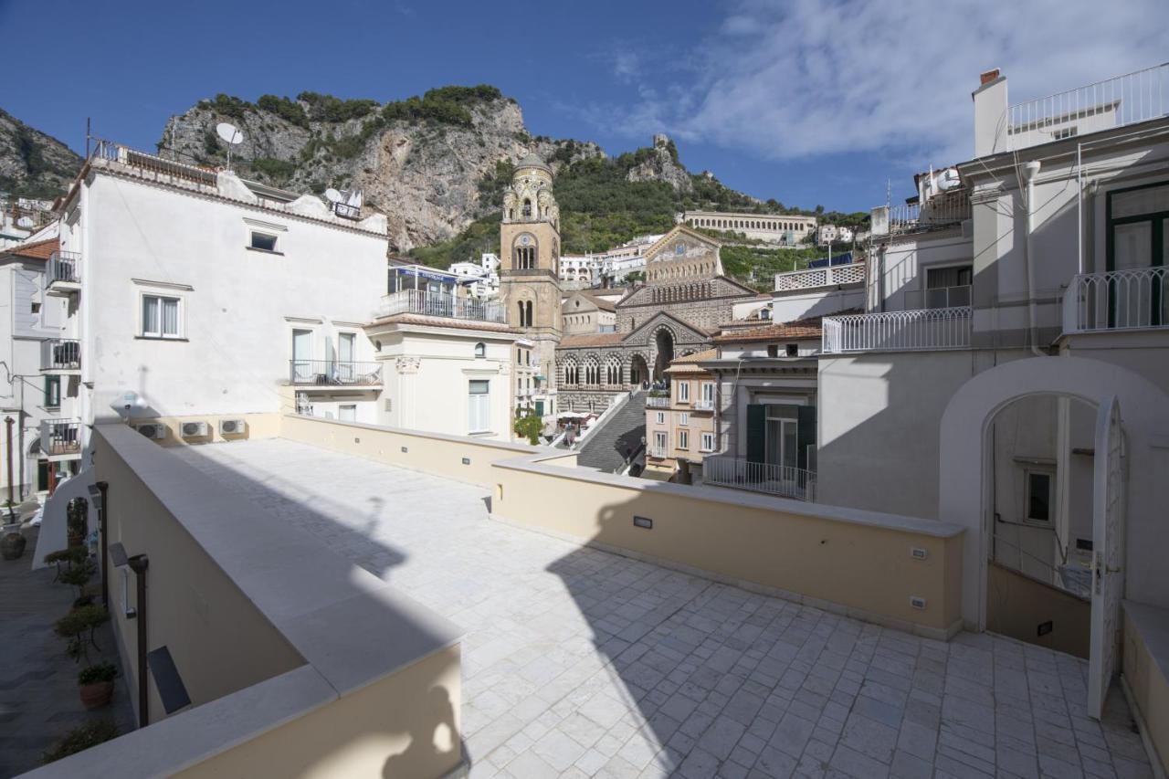 Amalfitano Apartments Bagian luar foto